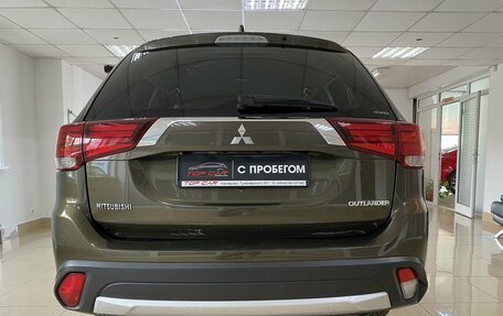 Mitsubishi Outlander III рестайлинг 3, 2018 год, 1 989 999 рублей, 5 фотография