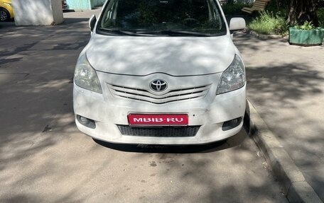 Toyota Verso I, 2012 год, 1 300 000 рублей, 1 фотография