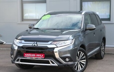 Mitsubishi Outlander III рестайлинг 3, 2019 год, 2 299 000 рублей, 1 фотография