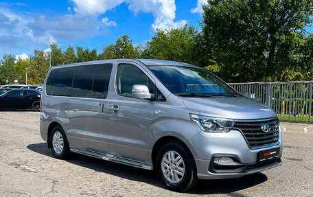 Hyundai Grand Starex Grand Starex I рестайлинг 2, 2018 год, 3 539 000 рублей, 3 фотография