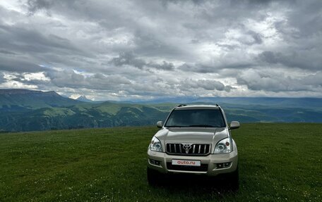 Toyota Land Cruiser Prado 120 рестайлинг, 2004 год, 1 750 000 рублей, 4 фотография