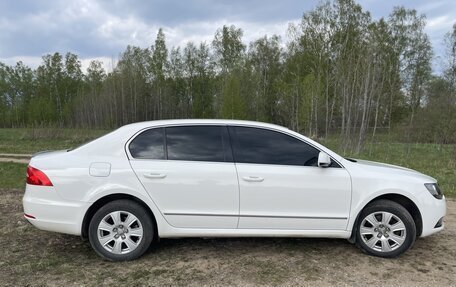 Skoda Superb III рестайлинг, 2013 год, 7 фотография