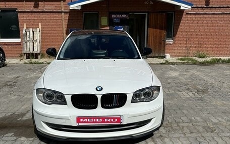 BMW 1 серия, 2010 год, 1 690 000 рублей, 2 фотография