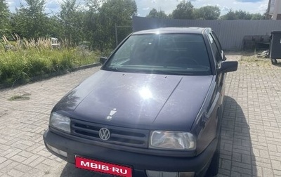 Volkswagen Vento, 1994 год, 235 000 рублей, 1 фотография