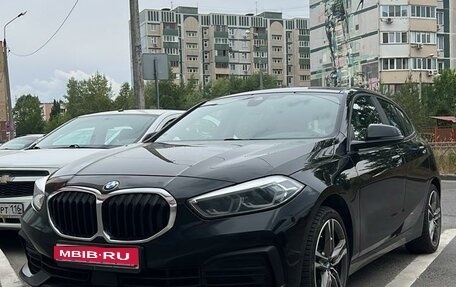 BMW 1 серия, 2019 год, 1 фотография