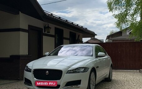 Jaguar XF II, 2018 год, 3 500 000 рублей, 1 фотография