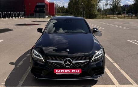 Mercedes-Benz C-Класс, 2018 год, 3 899 990 рублей, 2 фотография