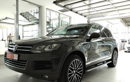 Volkswagen Touareg III, 2012 год, 2 590 000 рублей, 3 фотография