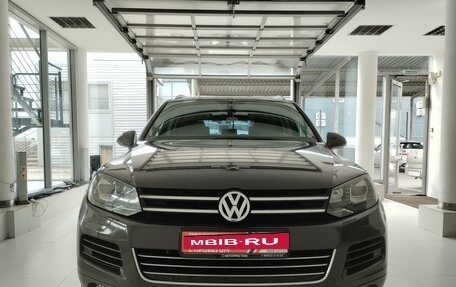 Volkswagen Touareg III, 2012 год, 2 590 000 рублей, 2 фотография