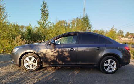 Chevrolet Cruze II, 2011 год, 970 000 рублей, 6 фотография