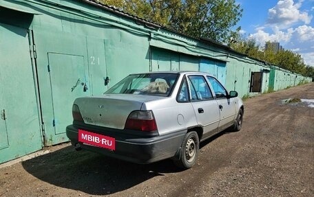 Daewoo Nexia I рестайлинг, 1999 год, 130 000 рублей, 2 фотография