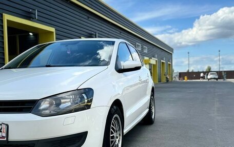 Volkswagen Polo VI (EU Market), 2011 год, 930 000 рублей, 2 фотография