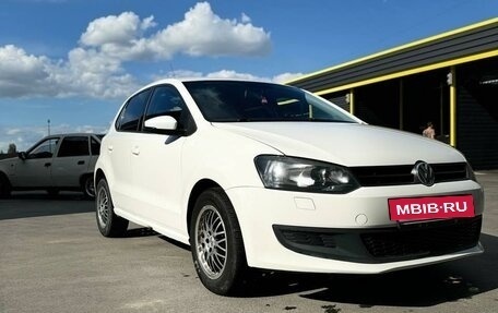 Volkswagen Polo VI (EU Market), 2011 год, 930 000 рублей, 3 фотография