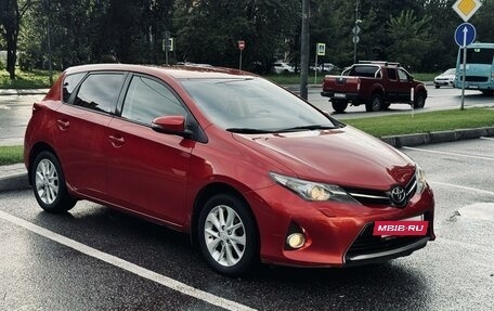 Toyota Auris II, 2013 год, 2 фотография