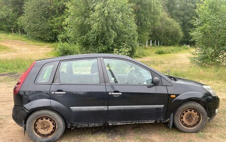 Ford Fiesta, 2007 год, 240 000 рублей, 2 фотография