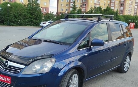 Opel Zafira B, 2011 год, 790 000 рублей, 1 фотография