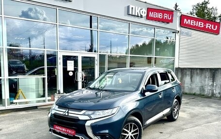 Mitsubishi Outlander III рестайлинг 3, 2019 год, 2 595 000 рублей, 1 фотография