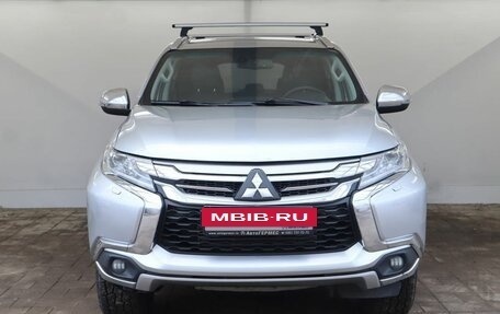 Mitsubishi Pajero Sport III рестайлинг, 2017 год, 2 422 000 рублей, 2 фотография