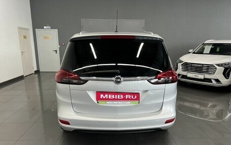 Opel Zafira C рестайлинг, 2014 год, 1 345 000 рублей, 4 фотография