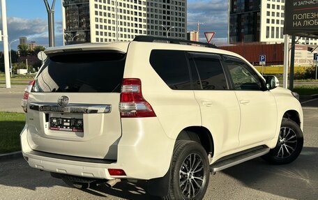 Toyota Land Cruiser Prado 150 рестайлинг 2, 2015 год, 3 990 000 рублей, 7 фотография