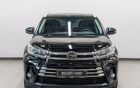 Toyota Highlander III, 2018 год, 4 790 000 рублей, 2 фотография