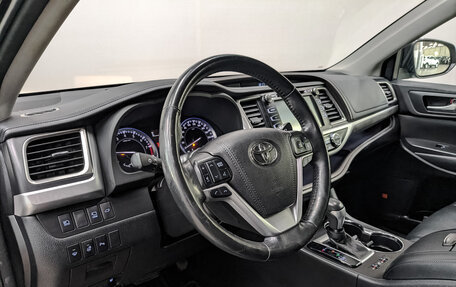 Toyota Highlander III, 2018 год, 4 790 000 рублей, 14 фотография