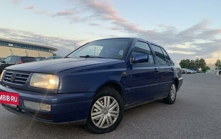 Volkswagen Vento, 1997 год, 2 фотография