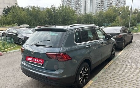 Volkswagen Tiguan II, 2019 год, 2 390 000 рублей, 8 фотография