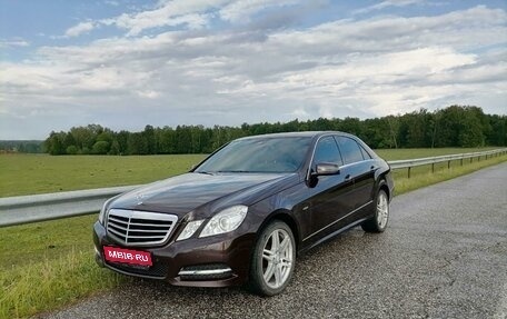 Mercedes-Benz E-Класс, 2012 год, 1 650 000 рублей, 1 фотография