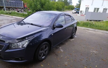 Chevrolet Cruze II, 2011 год, 700 000 рублей, 1 фотография