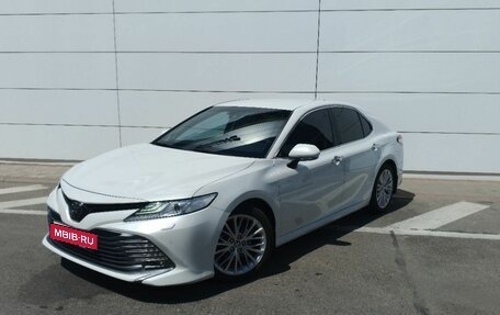 Toyota Camry, 2020 год, 2 650 000 рублей, 1 фотография