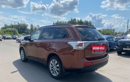 Mitsubishi Outlander III рестайлинг 3, 2012 год, 1 320 000 рублей, 4 фотография