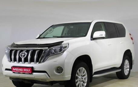 Toyota Land Cruiser Prado 150 рестайлинг 2, 2015 год, 3 580 000 рублей, 1 фотография