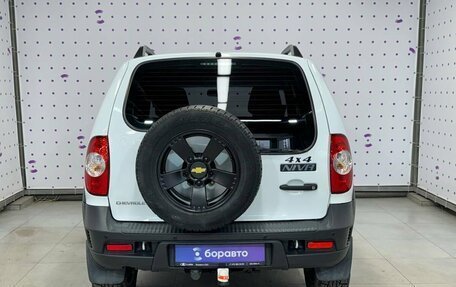 Chevrolet Niva I рестайлинг, 2018 год, 970 000 рублей, 6 фотография