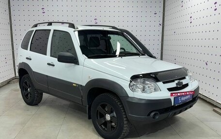 Chevrolet Niva I рестайлинг, 2018 год, 970 000 рублей, 3 фотография