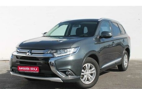 Mitsubishi Outlander III рестайлинг 3, 2015 год, 1 920 000 рублей, 1 фотография