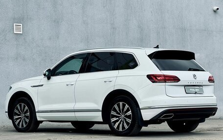 Volkswagen Touareg III, 2019 год, 7 фотография