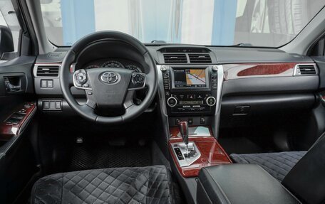 Toyota Camry, 2014 год, 1 999 000 рублей, 6 фотография