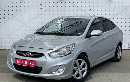 Hyundai Solaris II рестайлинг, 2012 год, 840 000 рублей, 1 фотография