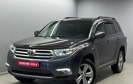 Toyota Highlander III, 2013 год, 2 445 000 рублей, 1 фотография