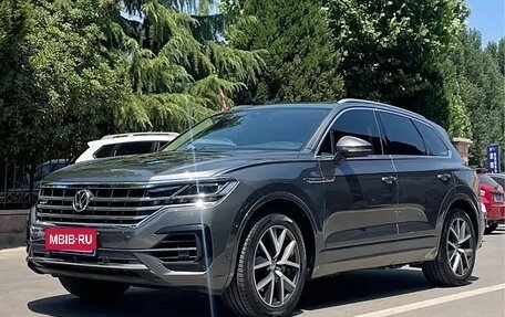 Volkswagen Touareg III, 2020 год, 5 950 000 рублей, 1 фотография