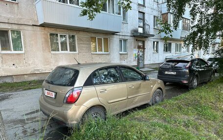 KIA Rio II, 2010 год, 630 000 рублей, 3 фотография