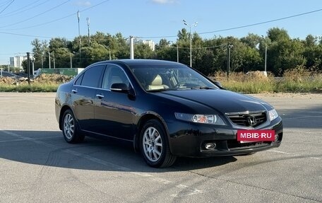 Honda Accord VII рестайлинг, 2004 год, 950 000 рублей, 3 фотография