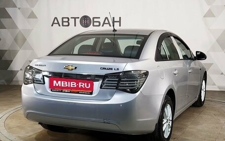 Chevrolet Cruze II, 2011 год, 599 000 рублей, 4 фотография