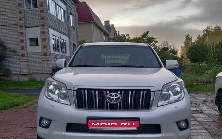 Toyota Land Cruiser Prado 150 рестайлинг 2, 2013 год, 2 999 000 рублей, 5 фотография