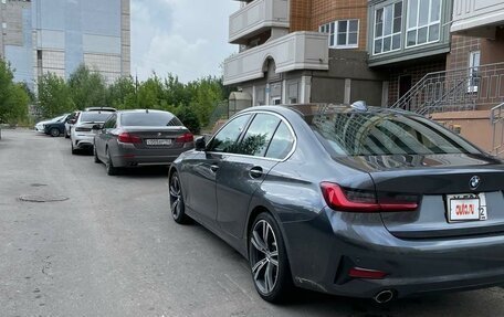 BMW 3 серия, 2021 год, 4 050 000 рублей, 2 фотография