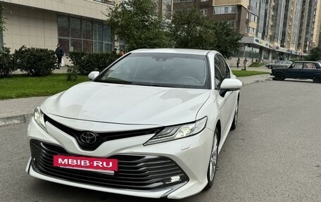 Toyota Camry, 2019 год, 3 300 000 рублей, 3 фотография