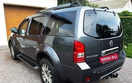 Nissan Pathfinder, 2010 год, 2 200 000 рублей, 3 фотография