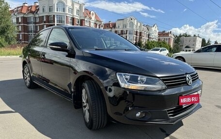 Volkswagen Jetta VI, 2012 год, 1 300 000 рублей, 2 фотография