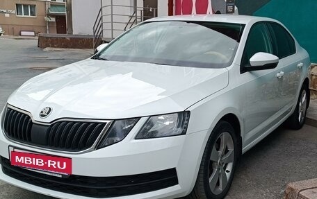 Skoda Octavia, 2017 год, 1 550 000 рублей, 2 фотография